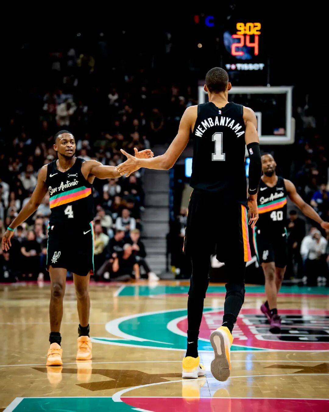 国际比赛日迈阿密热火备战NBA常规赛，门线救险细节曝光，球迷炸锅，纪律约束更严格的简单介绍