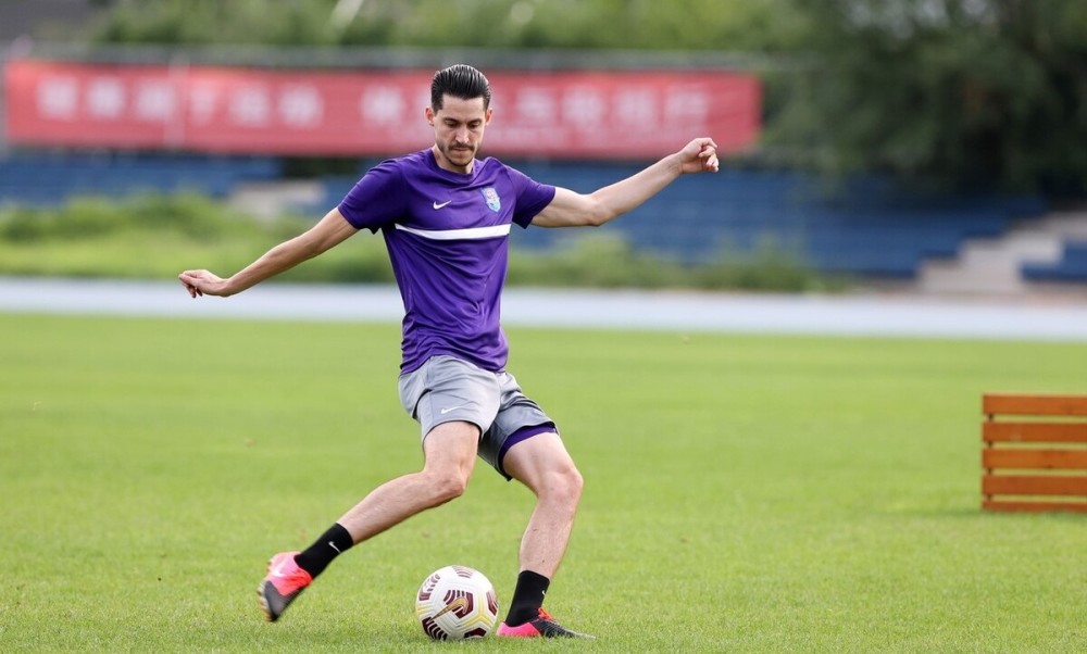 中超转会期再迎强敌，丹佛掘金调整名单，主帅态度——态度坚定，球队文化再被提及的简单介绍