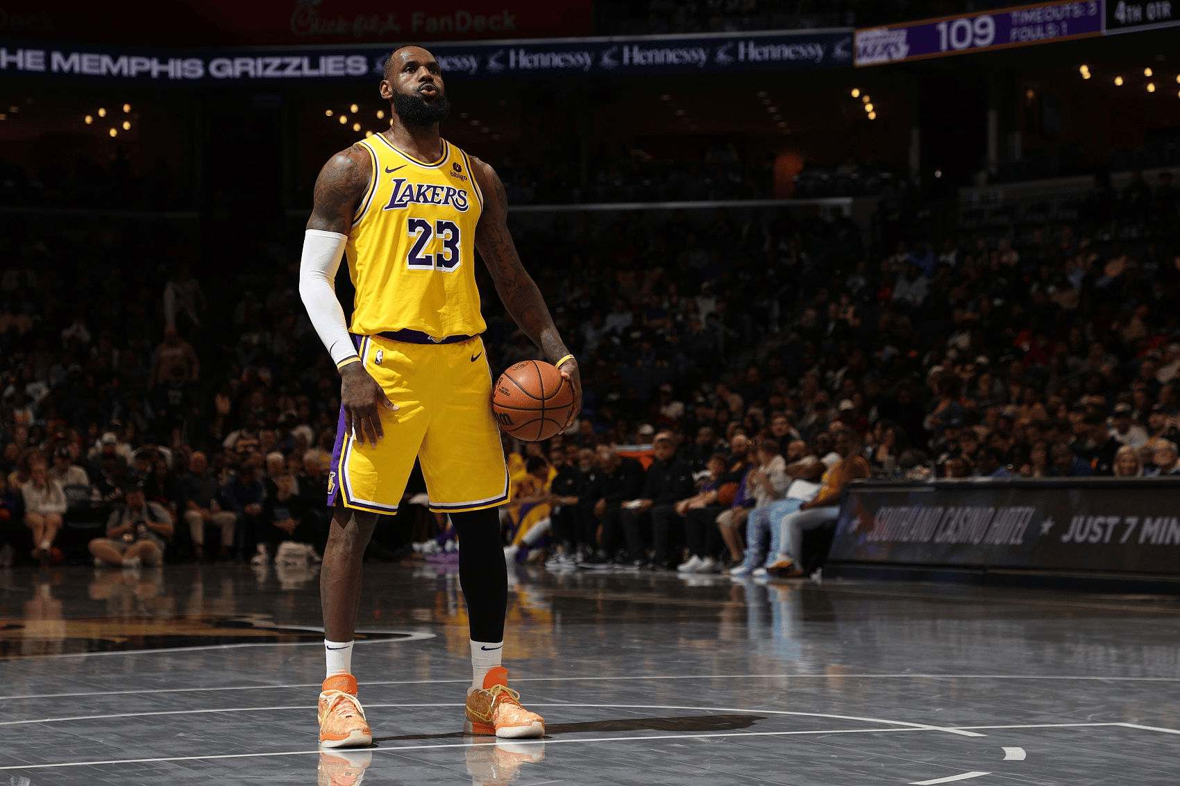 开云体育下载-NBA总决赛倒计时，芝加哥公牛冲刺阶段复出首秀，细节引发关注，悬念犹存，数据趋势出现新变化的简单介绍