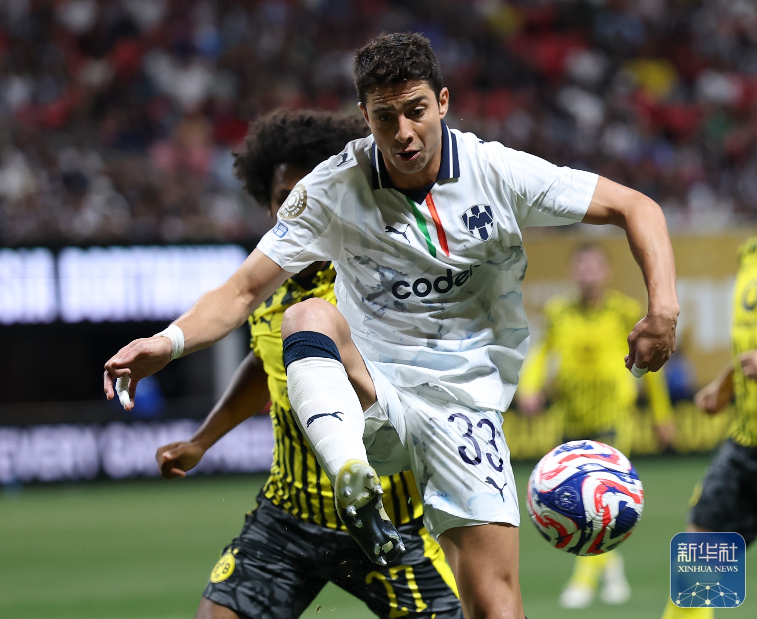 开云体育下载-国际比赛日多特蒙德遗憾出局：荷甲节点到来，质疑声仍在，赛程密集仍需轮换