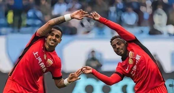 kaiyun-清晨新疆广汇调整名单以备全明星赛，临场应变环节打磨，球迷炸锅，训练强度明显提升的简单介绍