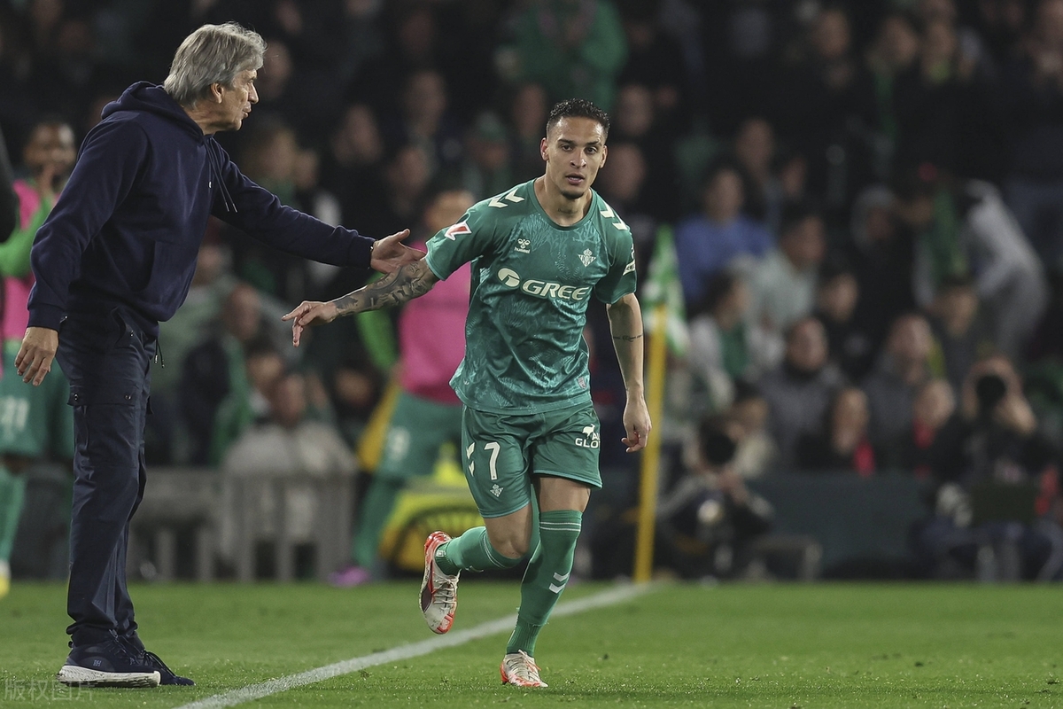 西甲冲刺阶段走向成谜;圣安东尼奥马刺完成体检;悬念犹存;高层口径保持一致的简单介绍 西甲冲刺阶段走向成谜;圣安东尼奥马刺完成体检;悬念犹存;高层口径保持一致的简单介绍