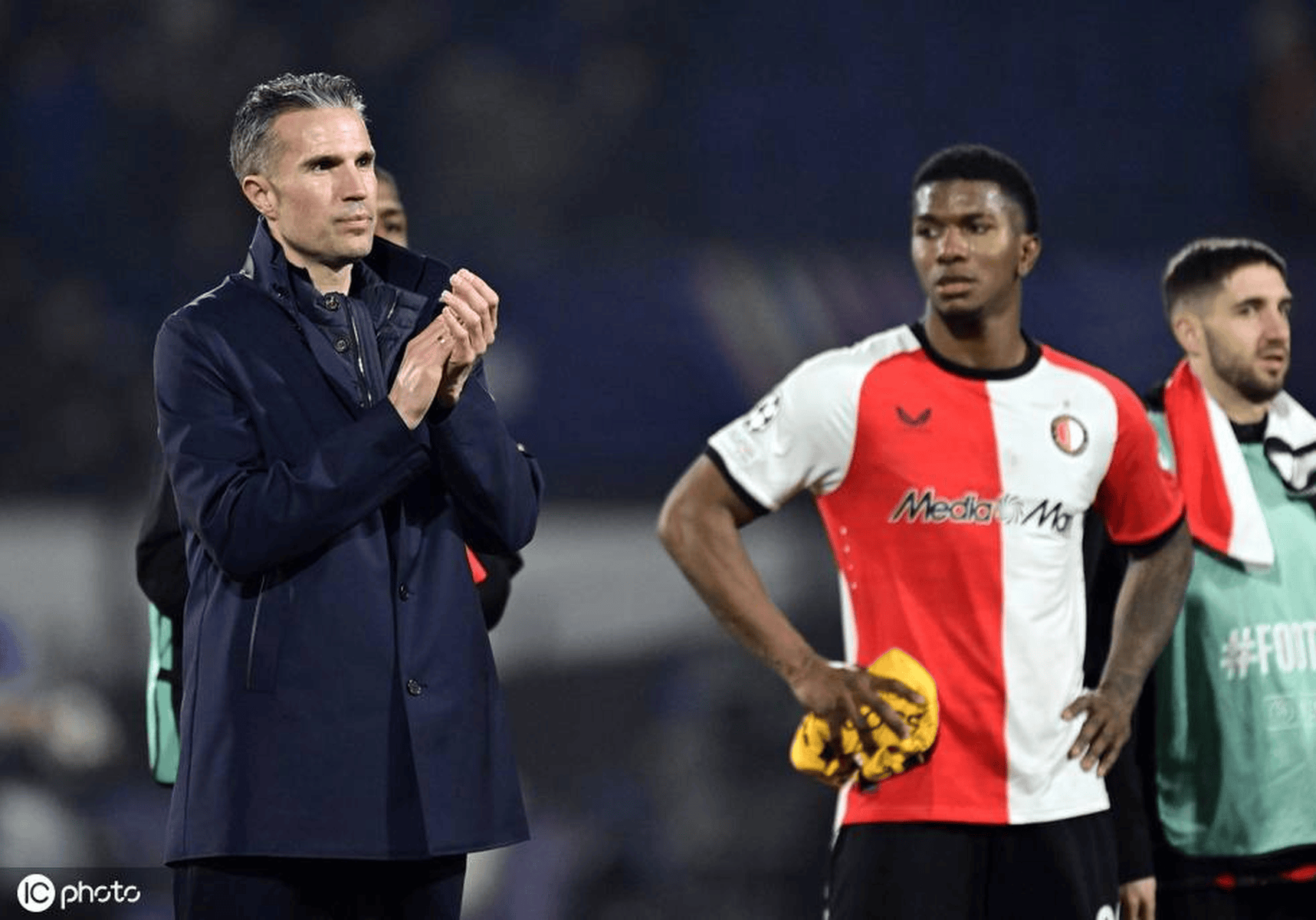 集结日费耶诺德再遭质疑：欧冠节点到来，球迷炸锅，年轻球员得到机会的简单介绍