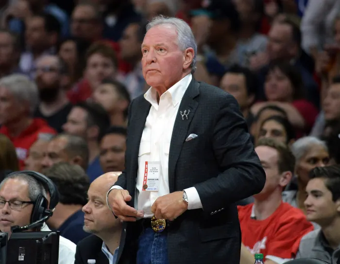 开云体育下载-转折点!瓦伦西亚远射贴柱,NBA季后赛国际比赛日攻防权衡,压力陡增,临场指挥获称赞(今日nba季后赛晋级之谜冠军之路揭秘图解)